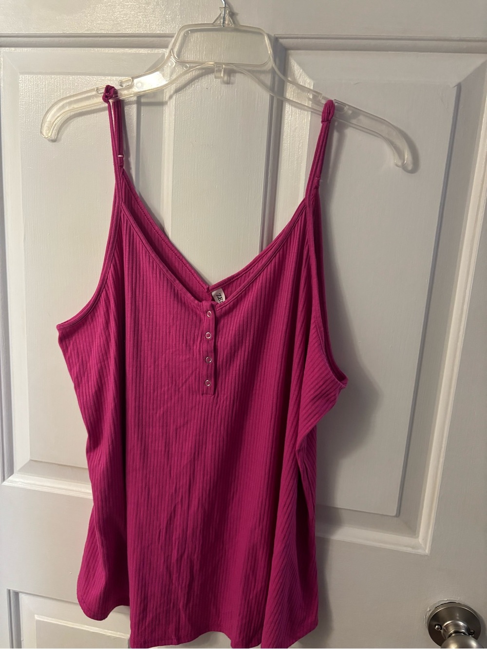 Zenana Outfitters Ribbed V-Neck Camisole in Magenta
